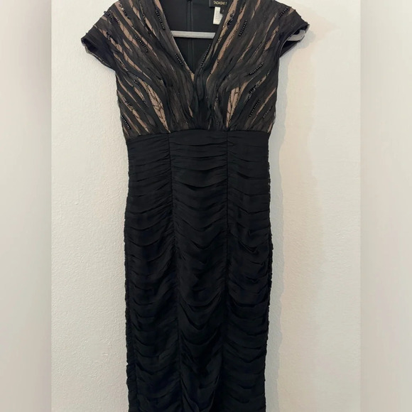 Tadashi Shoji Sheath Dress Size 2 Silk Blend Overlay Beaded Pleated Cocktail - Picture 2 of 13